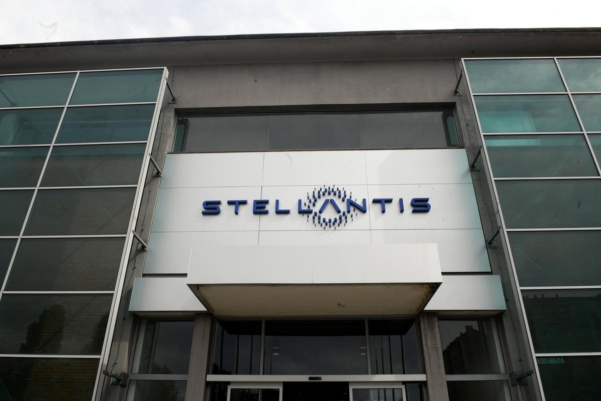 Stellantis: Antonio Filosa, Il Nuovo CEO?  Chi È Il Successore Di Tavares?