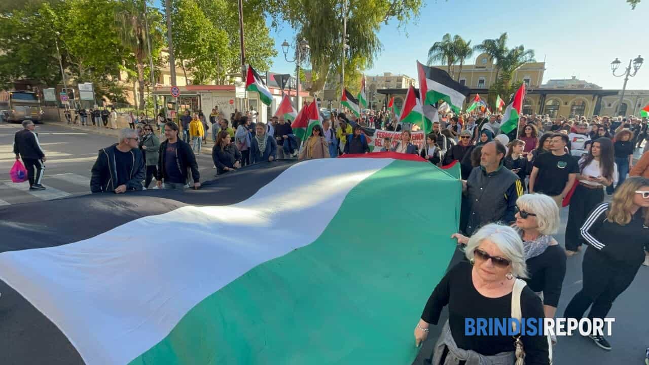 Stop Al Genocidio: Manifestazione Per La Palestina